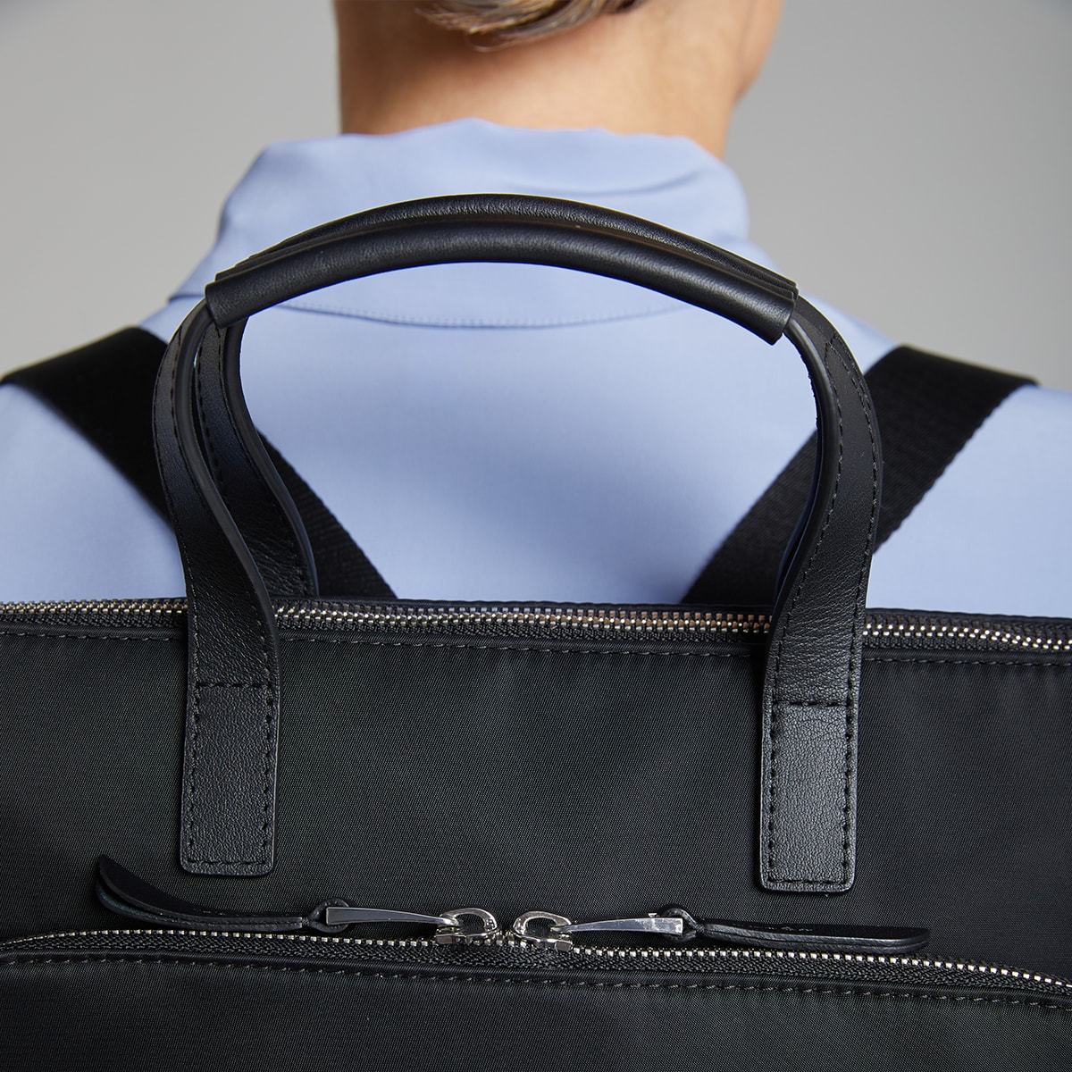 Black Harewood Slim Laptop Tote Backpack, 16 display picture 1